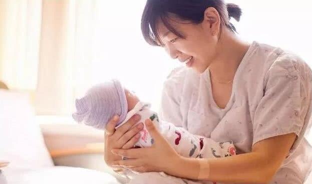 選擇幼兒保姆需要看哪些方面？