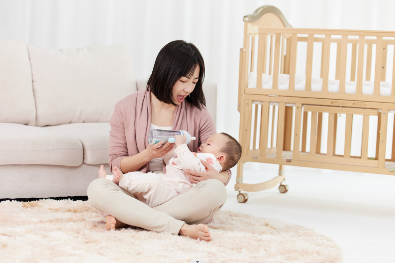 北京大班月嫂護(hù)理，為新生兒帶來(lái)溫暖與關(guān)愛(ài)(月嫂對(duì)新生兒的護(hù)理工作有哪些?)